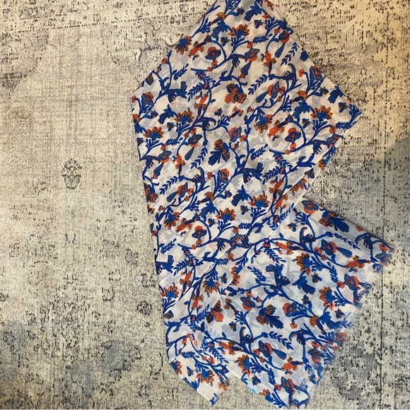 J.McLaughlin Coral Scarf - Picture 6 of 7